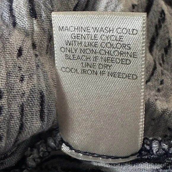 CJ Banks 2X Shirt Top Blue Geometric Short Sleeve Keyhole Scoop Neck Tunic Knit - Picture 7 of 7